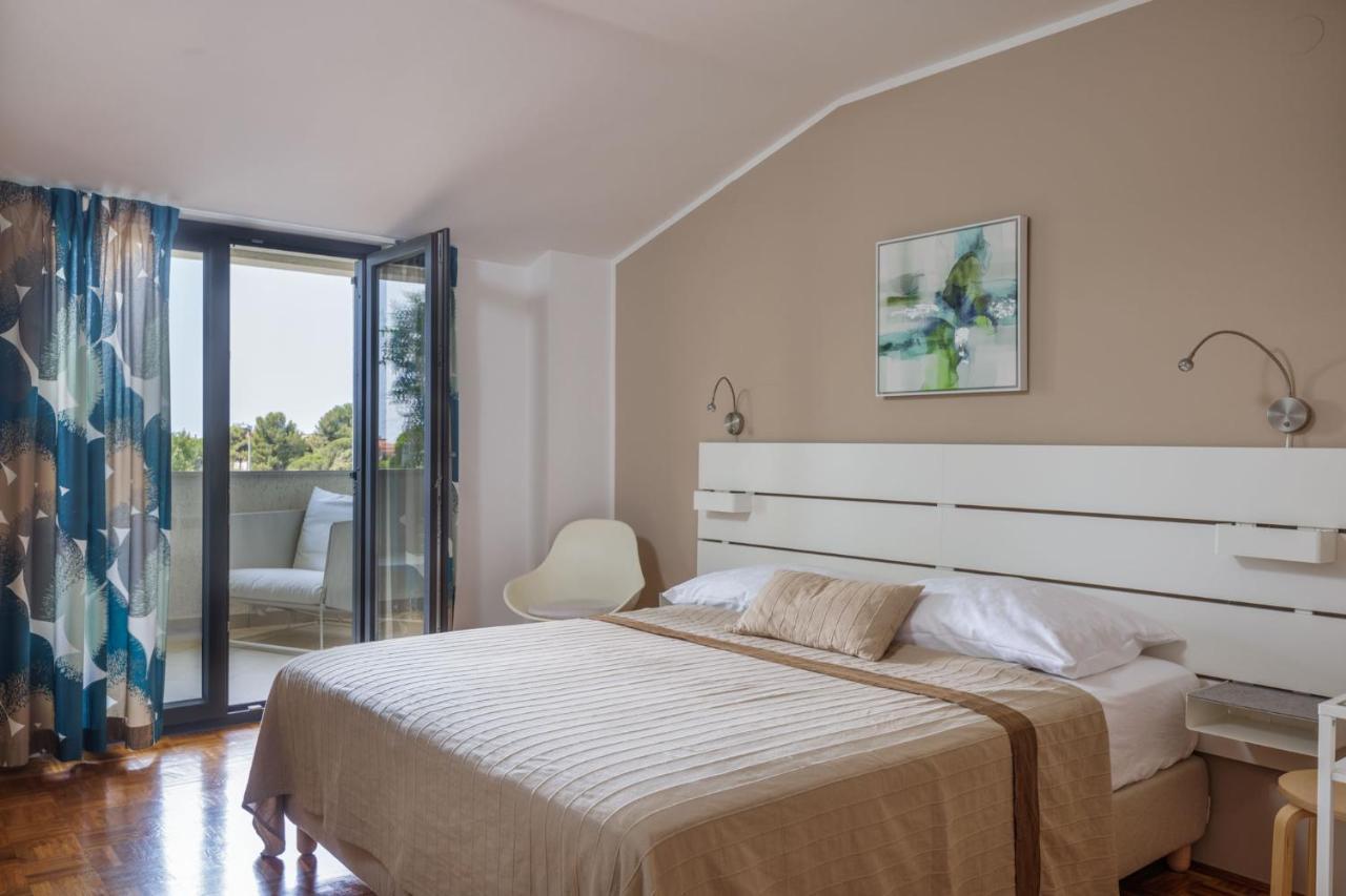Apartments And Rooms Mofardin Rovinj Kültér fotó